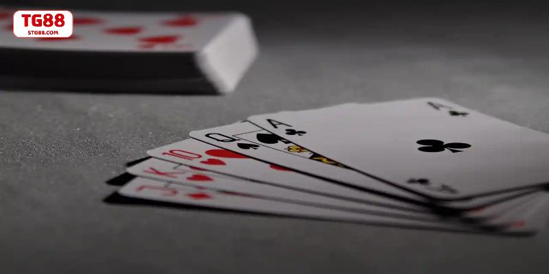 Tìm hiểu đôi nét cơ bản về hot game bài